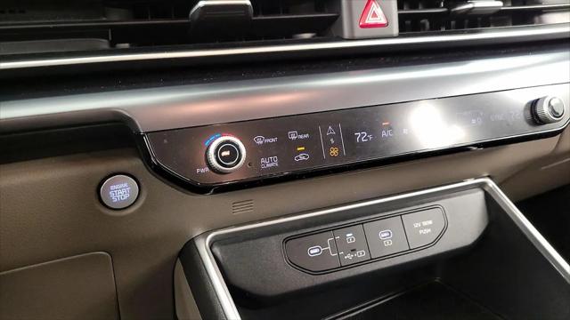 2025 Kia Carnival MPV LXS