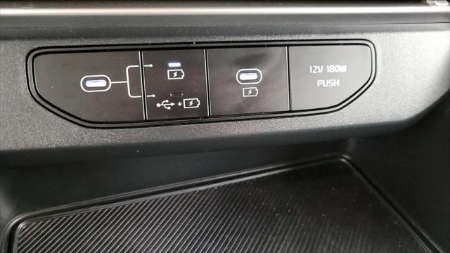2025 Kia Carnival MPV LXS