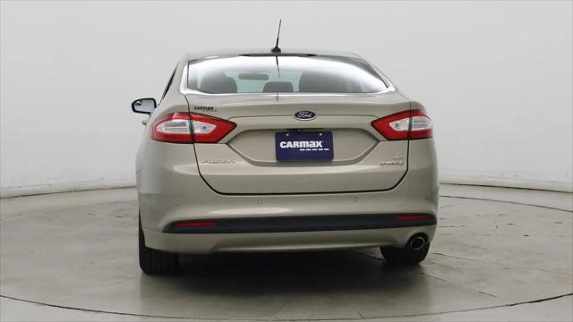 2015 Ford Fusion Hybrid SE