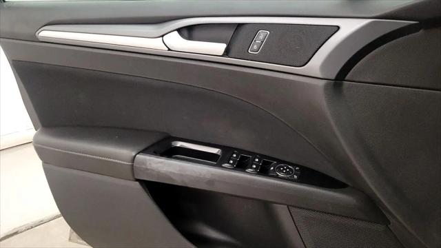 2015 Ford Fusion Hybrid SE