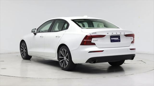 2021 Volvo S60 T5 Momentum