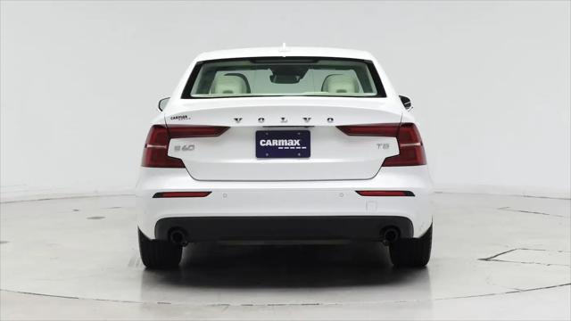 2021 Volvo S60 T5 Momentum
