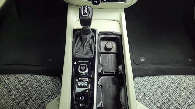 2021 Volvo S60 T5 Momentum