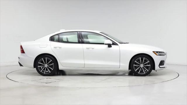2021 Volvo S60 T5 Momentum