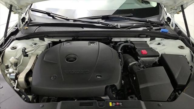 2021 Volvo S60 T5 Momentum