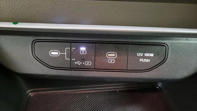 2025 Kia Carnival MPV LXS