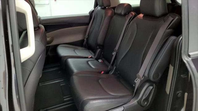 2025 Kia Carnival MPV LXS
