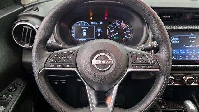 2023 Nissan Kicks SV Xtronic CVT