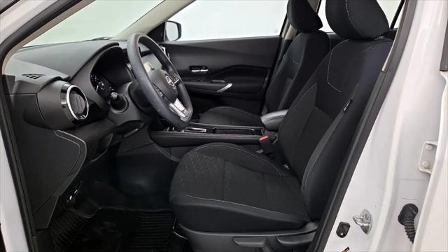 2023 Nissan Kicks SV Xtronic CVT