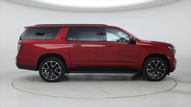 2023 Chevrolet Suburban 4WD RST