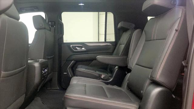 2023 Chevrolet Suburban 4WD RST