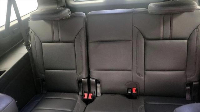 2023 Chevrolet Suburban 4WD RST