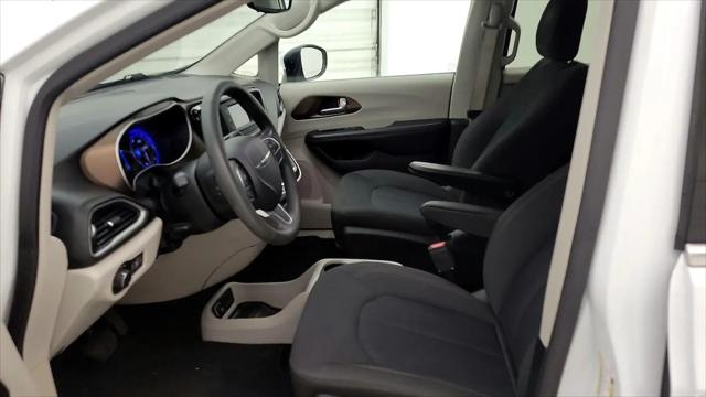 2017 Chrysler Pacifica LX