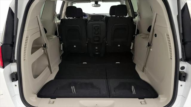 2017 Chrysler Pacifica LX