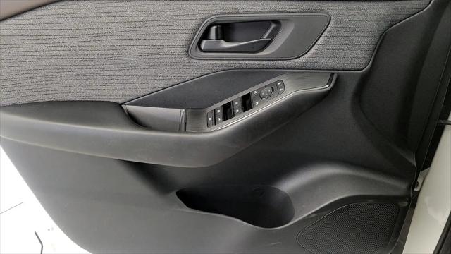 2023 Nissan Rogue S FWD