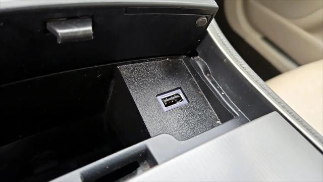 2017 Lincoln MKZ Hybrid Reserve