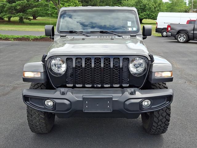 2022 Jeep Gladiator Willys 4x4 2022 Jeep Gladiator Willys 4x4