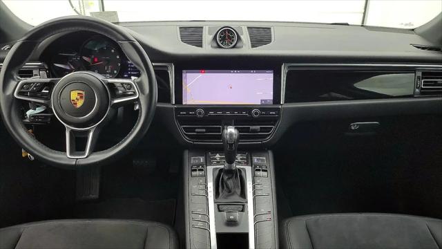 2020 Porsche Macan Macan