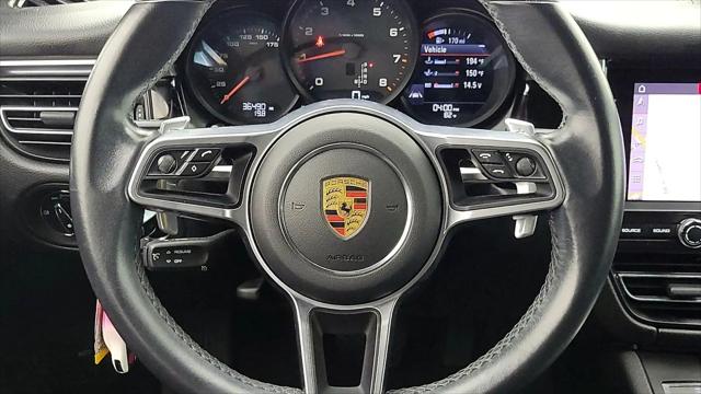 2020 Porsche Macan Macan