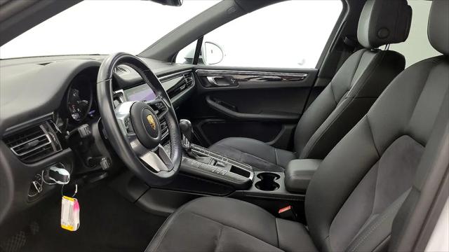 2020 Porsche Macan Macan