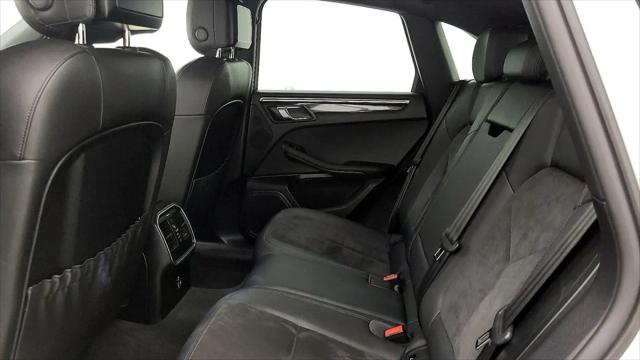 2020 Porsche Macan Macan