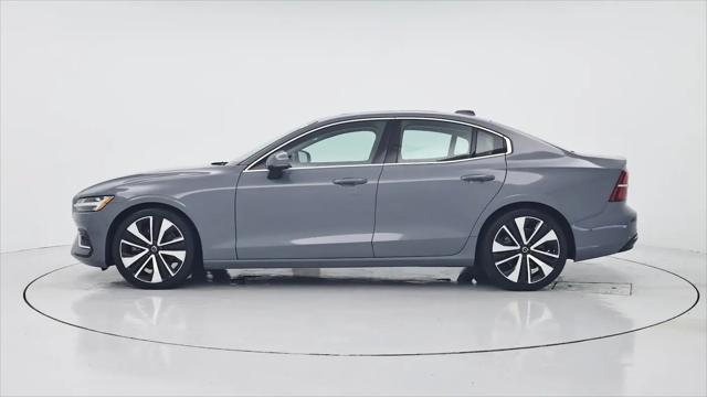 2023 Volvo S60 B5 Ultimate Bright Theme