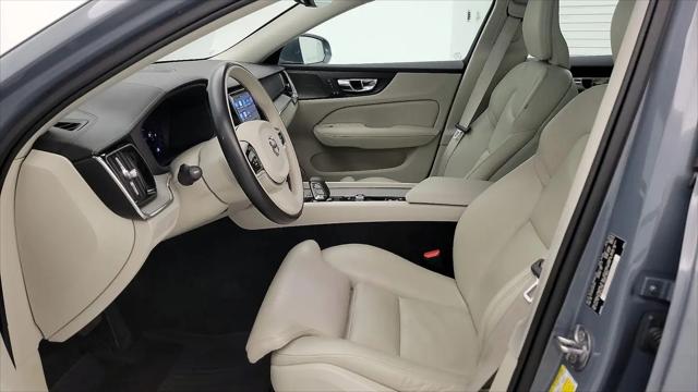 2023 Volvo S60 B5 Ultimate Bright Theme