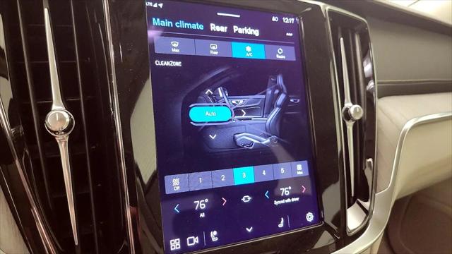 2023 Volvo S60 B5 Ultimate Bright Theme