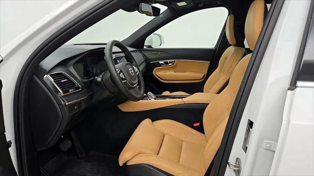 2024 Volvo XC90 B6 Ultimate Bright Theme 7-Seater