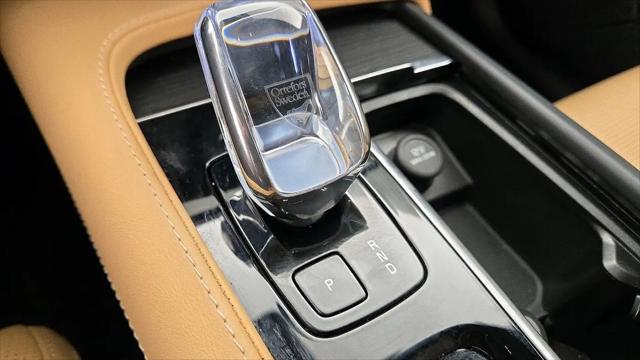 2024 Volvo XC90 B6 Ultimate Bright Theme 7-Seater