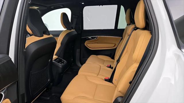 2024 Volvo XC90 B6 Ultimate Bright Theme 7-Seater