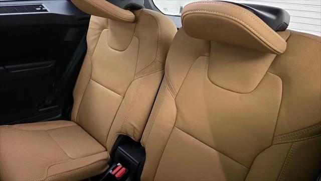 2024 Volvo XC90 B6 Ultimate Bright Theme 7-Seater