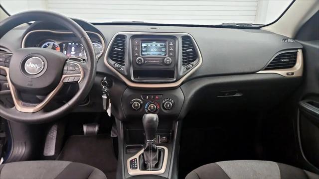 2016 Jeep Cherokee Sport