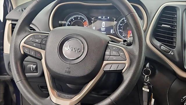 2016 Jeep Cherokee Sport
