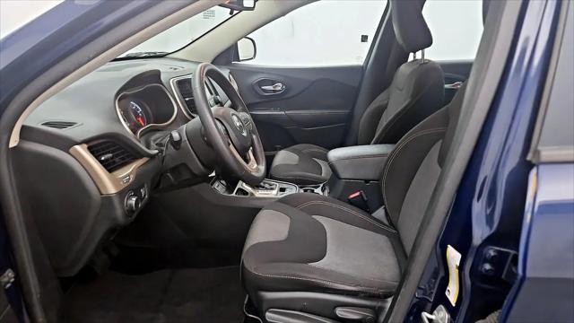 2016 Jeep Cherokee Sport