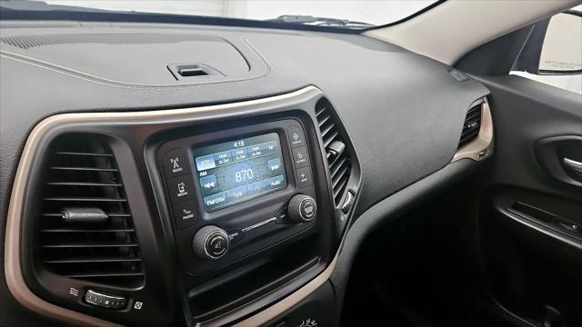 2016 Jeep Cherokee Sport