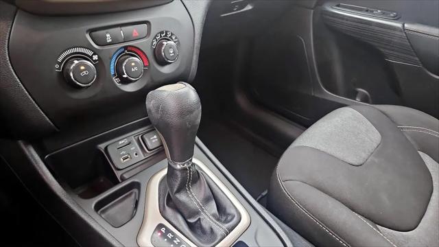 2016 Jeep Cherokee Sport
