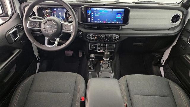 2025 Jeep Wrangler 4-Door Sahara 4x4