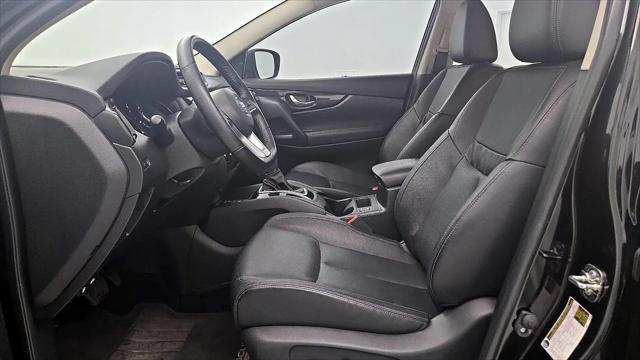 2022 Nissan Rogue Sport SL AWD Xtronic CVT