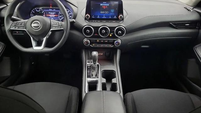 2024 Nissan Sentra SV Xtronic CVT