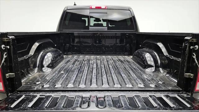2023 Ram 1500 Classic SLT Crew Cab 4x4 5'7" Box