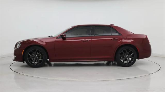 2023 Chrysler 300 Touring L