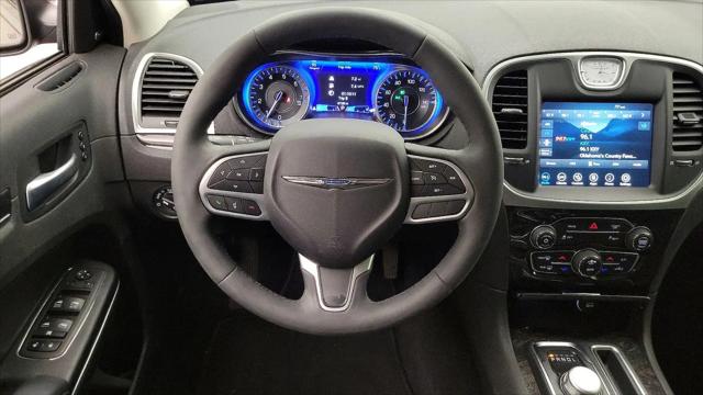 2023 Chrysler 300 Touring L