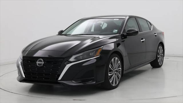 2023 Nissan Altima SL FWD