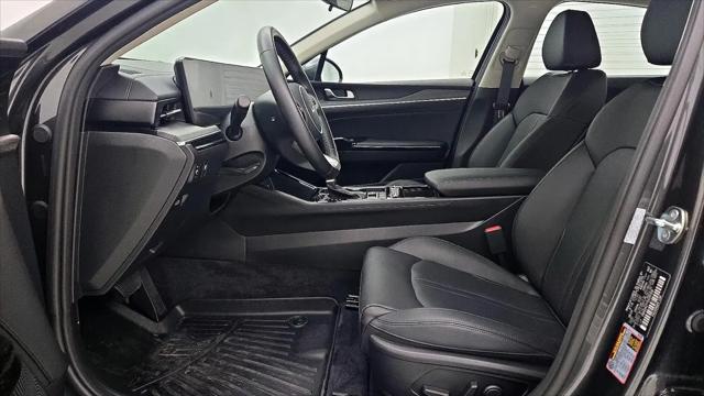 2025 Kia K5 EX