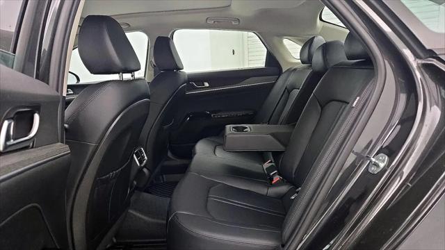 2025 Kia K5 EX