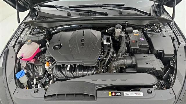 2025 Kia K5 EX