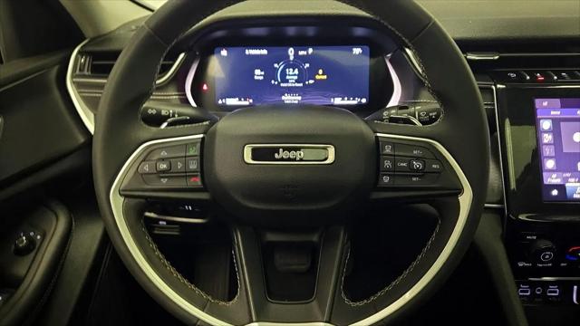 2023 Jeep Grand Cherokee Laredo 4x4