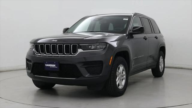 2023 Jeep Grand Cherokee Laredo 4x4