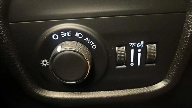 2023 Jeep Grand Cherokee Laredo 4x4